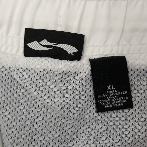 New Mens XL Swim Trunks, Grey, 4 Pockets - Picture 2 of 16